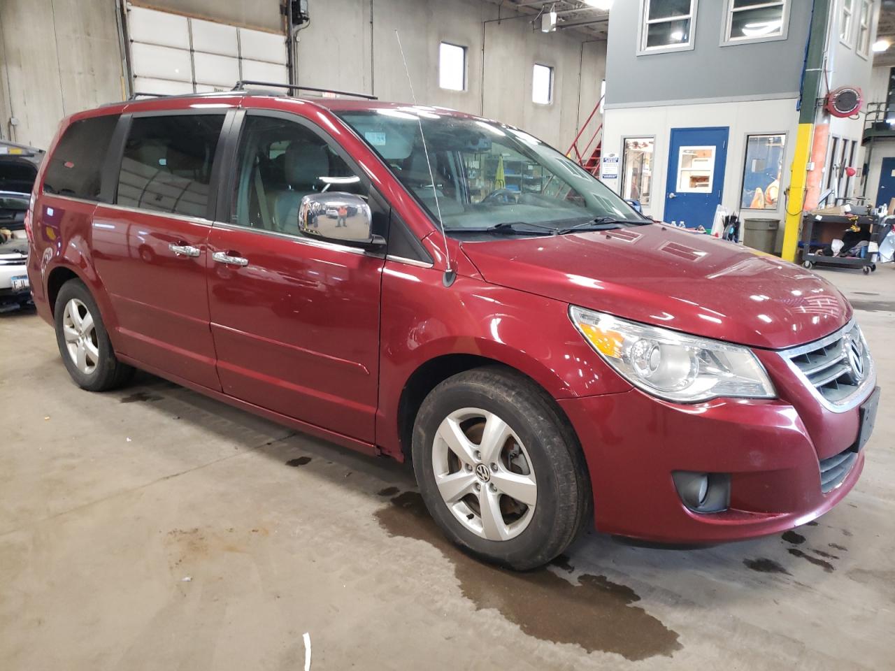 2012 VOLKSWAGEN ROUTAN SEL - 2C4RVADG9CR353885