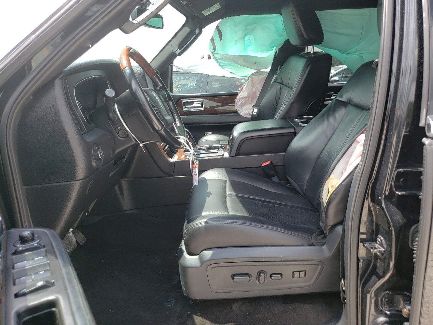 2015 LINCOLN NAVIGATOR - 5LMJJ3HT3FEJ01412