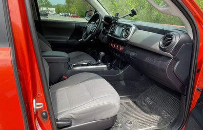 2018 TOYOTA TACOMA DOU - 5TFDZ5BN0JX029925