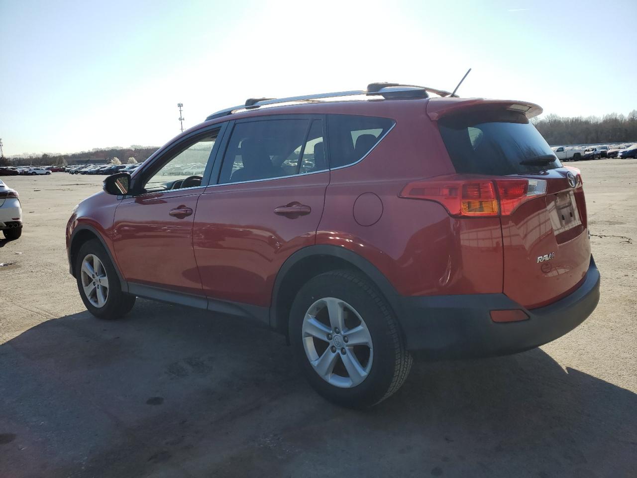 2014 TOYOTA RAV4 XLE - JTMRFREV2ED094882