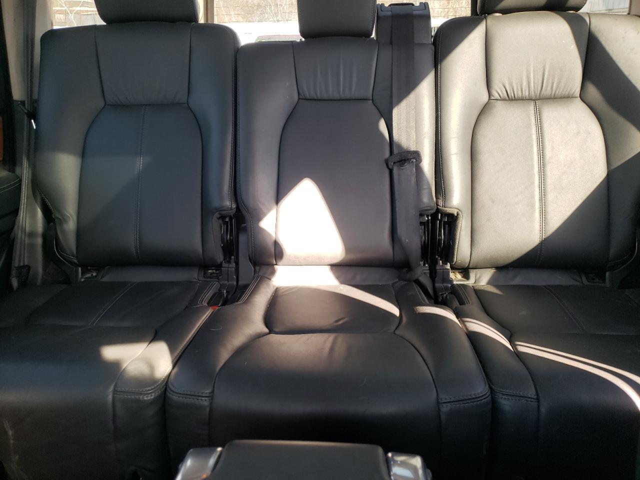 2011 LAND ROVER LR4 HSE LU - SALAK2D41BA596250