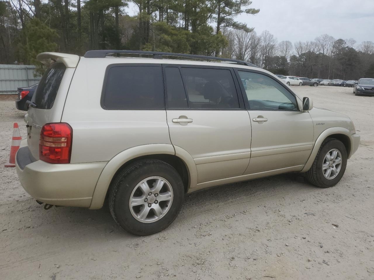 2002 TOYOTA HIGHLANDER - JTEGF21A120052106