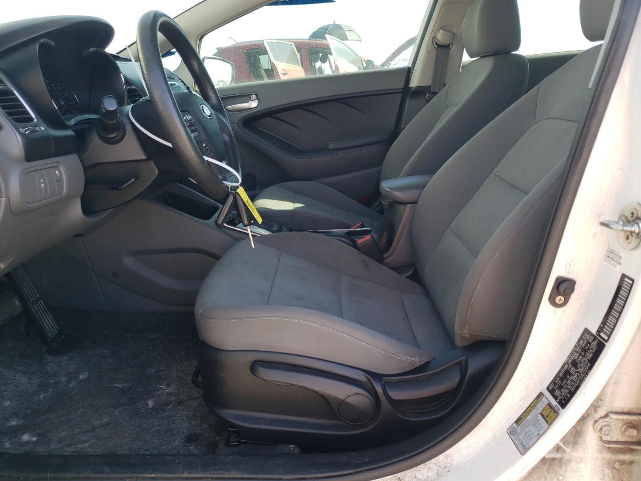 2018 KIA FORTE LX - 3KPFK4A73JE233404