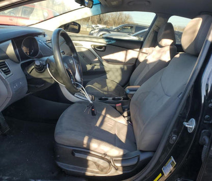 2012 HYUNDAI ELANTRA GL - 5NPDH4AE9CH100861