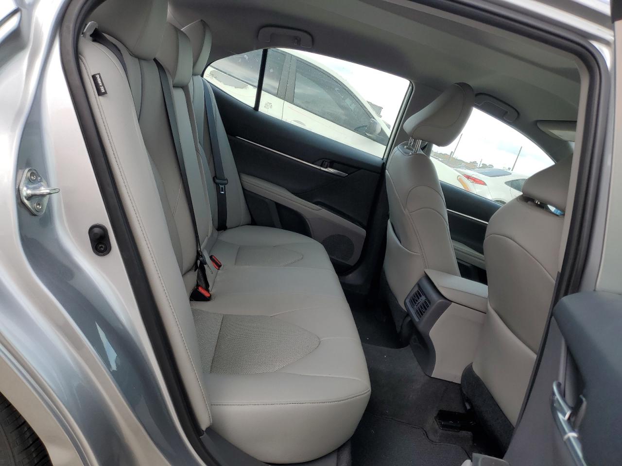 2021 TOYOTA CAMRY XLE - 4T1F11AK4MU550521