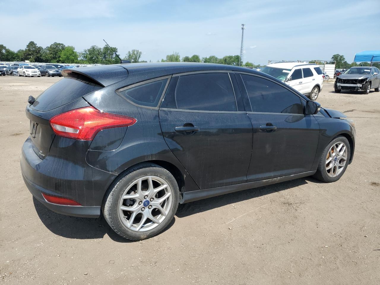 2015 FORD FOCUS SE - 1FADP3K20FL299130