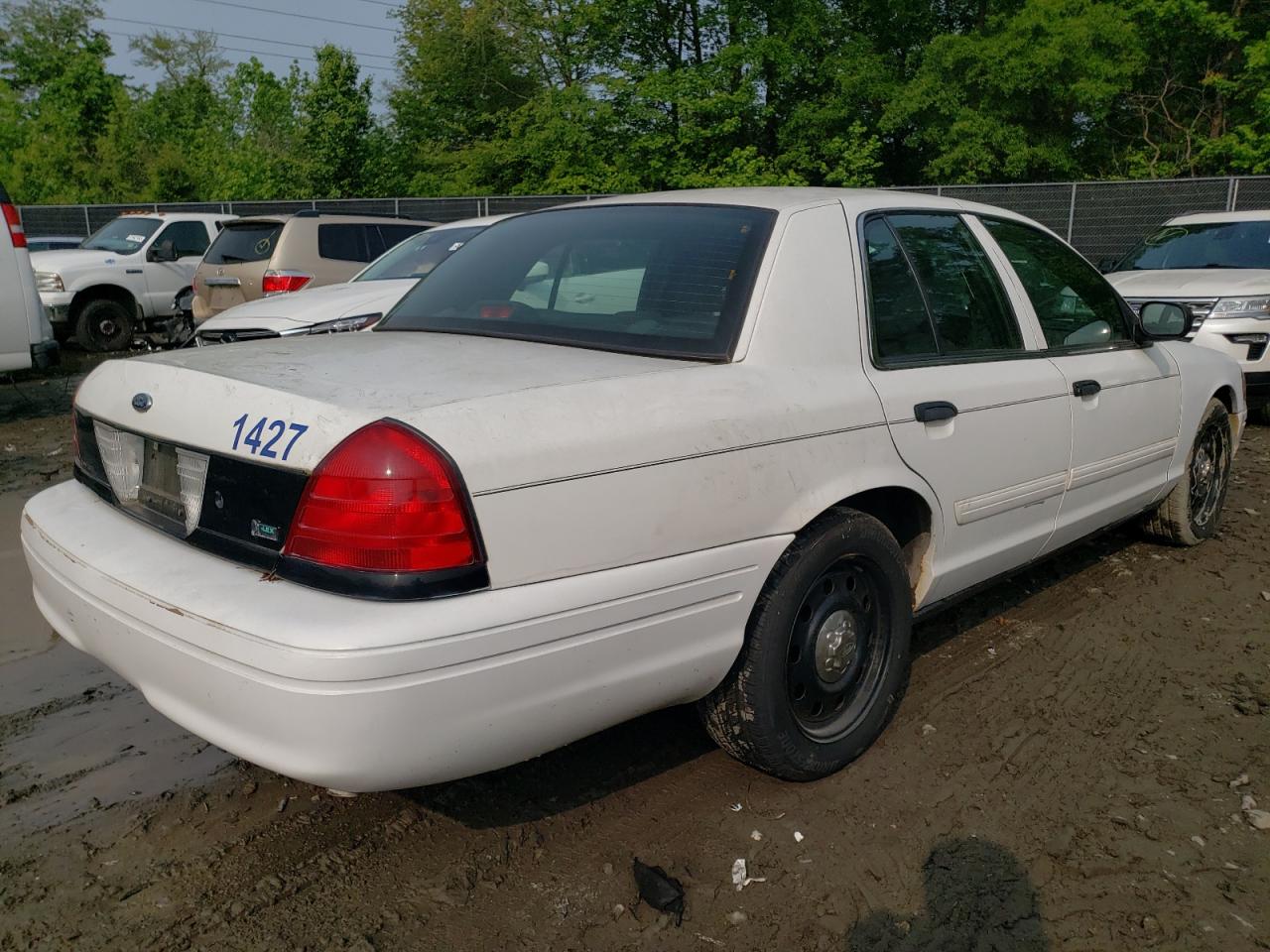 2011 FORD CROWN VICT - 2FABP7BV8BX108589