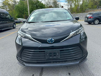 2023 TOYOTA SIENNA LE - 5TDKRKEC5PS167054