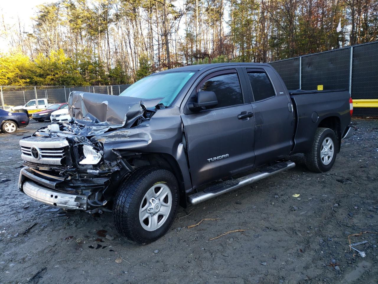 2017 TOYOTA TUNDRA DOU - 5TFUM5F11HX071374