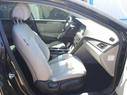 2017 HYUNDAI SONATA HYB - KMHE24L37HA062400