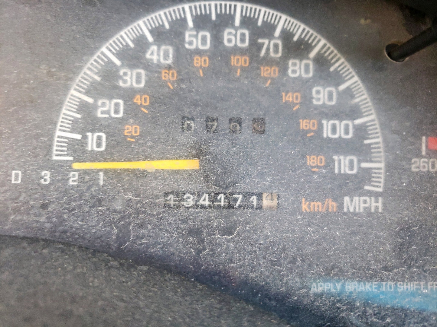 2000 PONTIAC GRAND PRIX - 1G2WP12K1YF102236