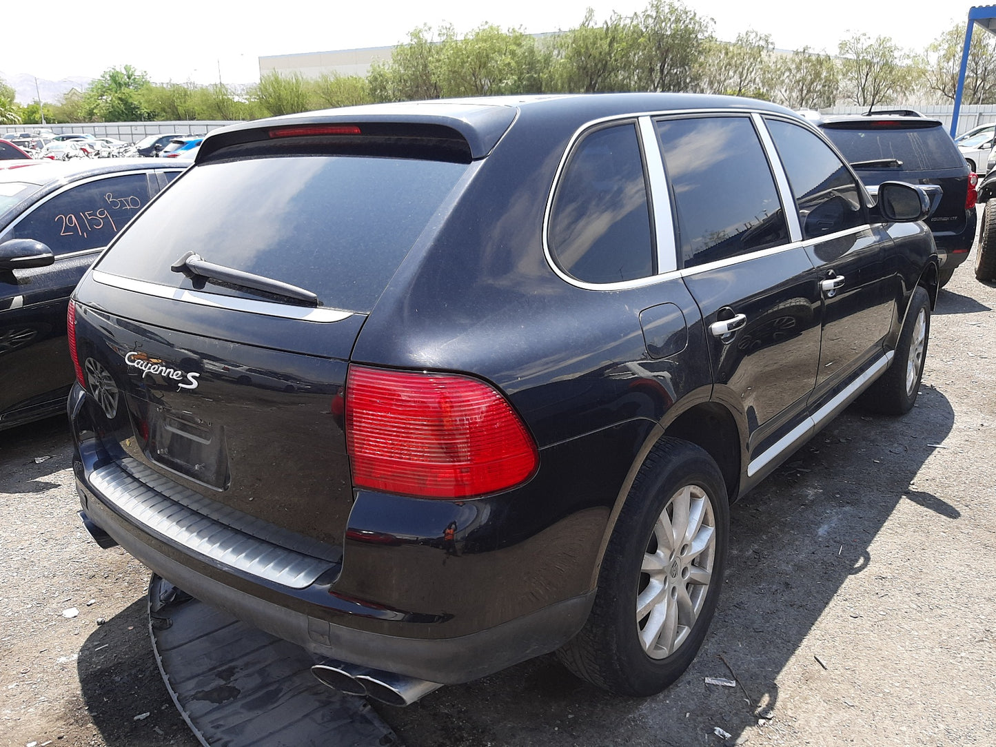 2005 PORSCHE CAYENNE S - WP1AB29P85LA63264