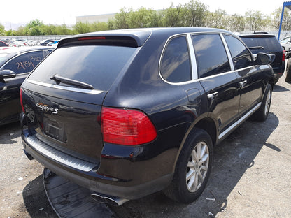 2005 PORSCHE CAYENNE S - WP1AB29P85LA63264