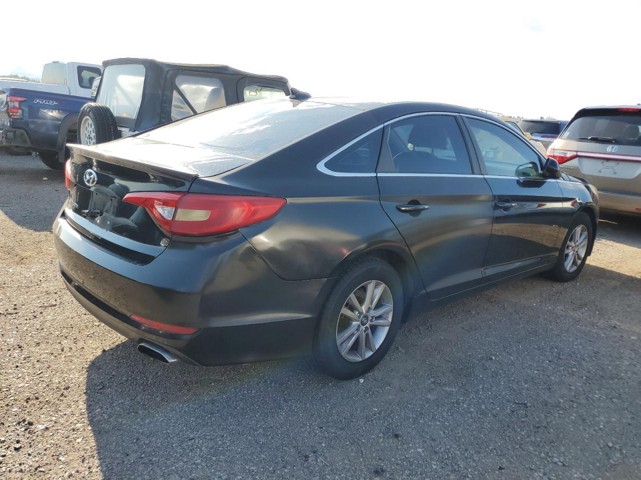 2015 HYUNDAI SONATA SE - 5NPE24AF1FH025317