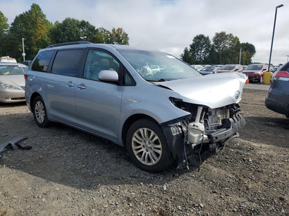 2015 TOYOTA SIENNA XLE - 5TDYK3DC6FS654090