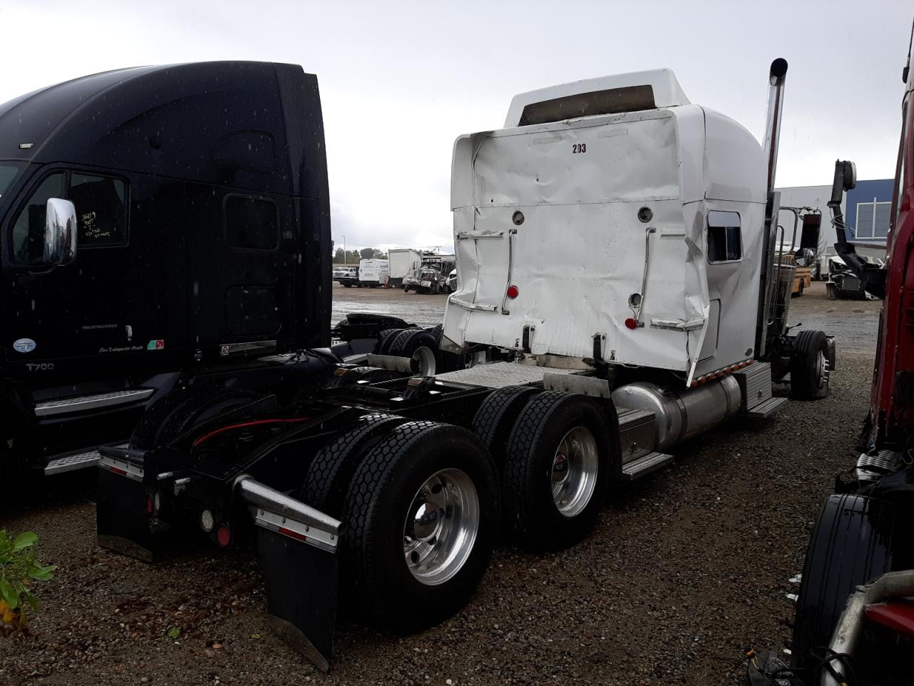 2010 PETERBILT 389 - 1XPXD49X7AD108828 — photo 4