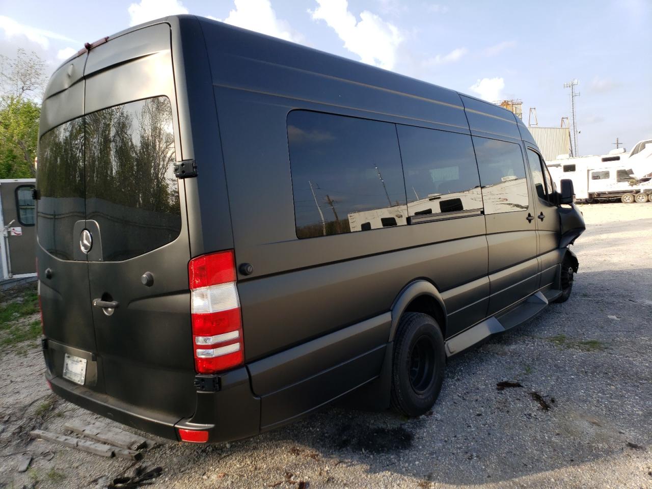 2015 MERCEDES-BENZ SPRINTER 3 - WD3PF4CC8F5963793 — photo 3