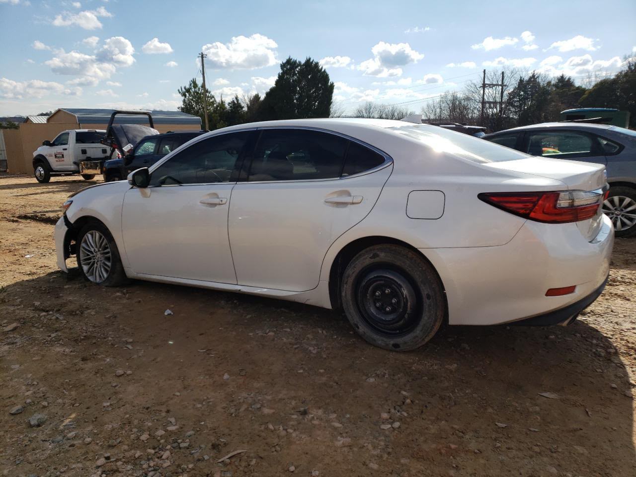 2018 Lexus ES 350 | White | 3.5L V6 FWD Sedan | VIN: 58ABK1GGXJU088615 — photo 6