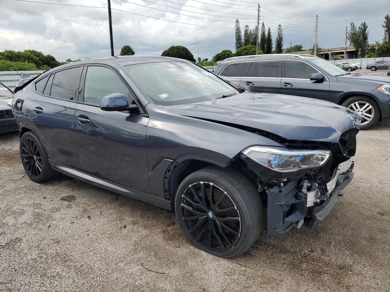 2021 BMW X6 M50I - 5UXCY8C02M9G37894 — photo 4
