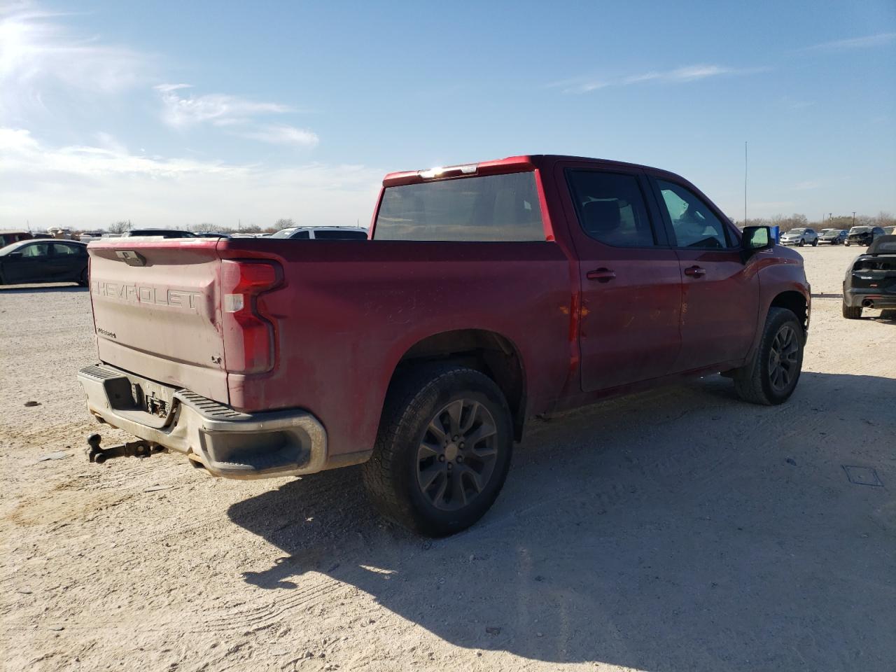 2022 CHEVROLET SILVERADO - 1GCUYDED6NZ204897 — photo 3