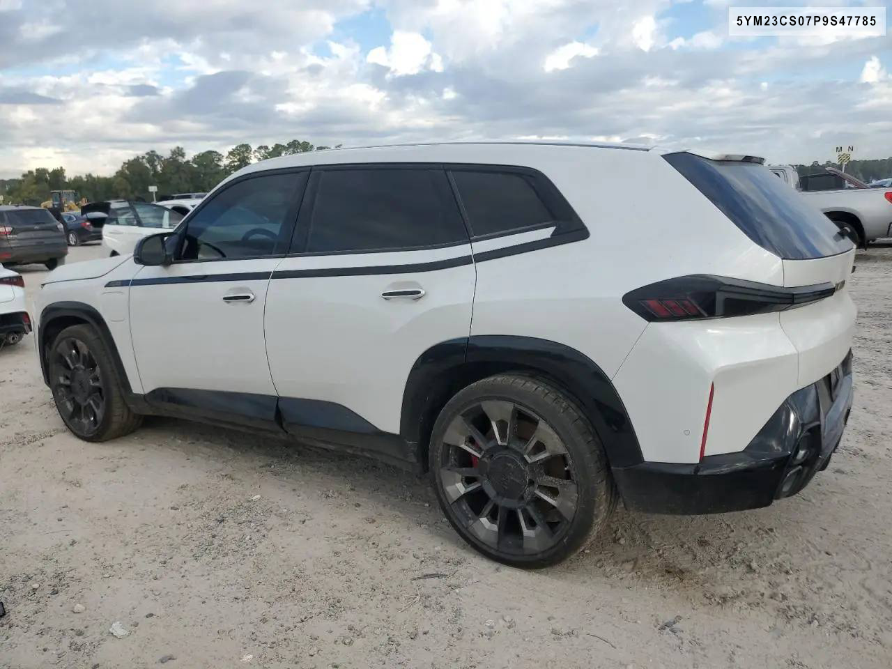 2023 BMW XM | AWD Hybrid SUV | VIN: 5YM23CS07P9S47785 — photo 2