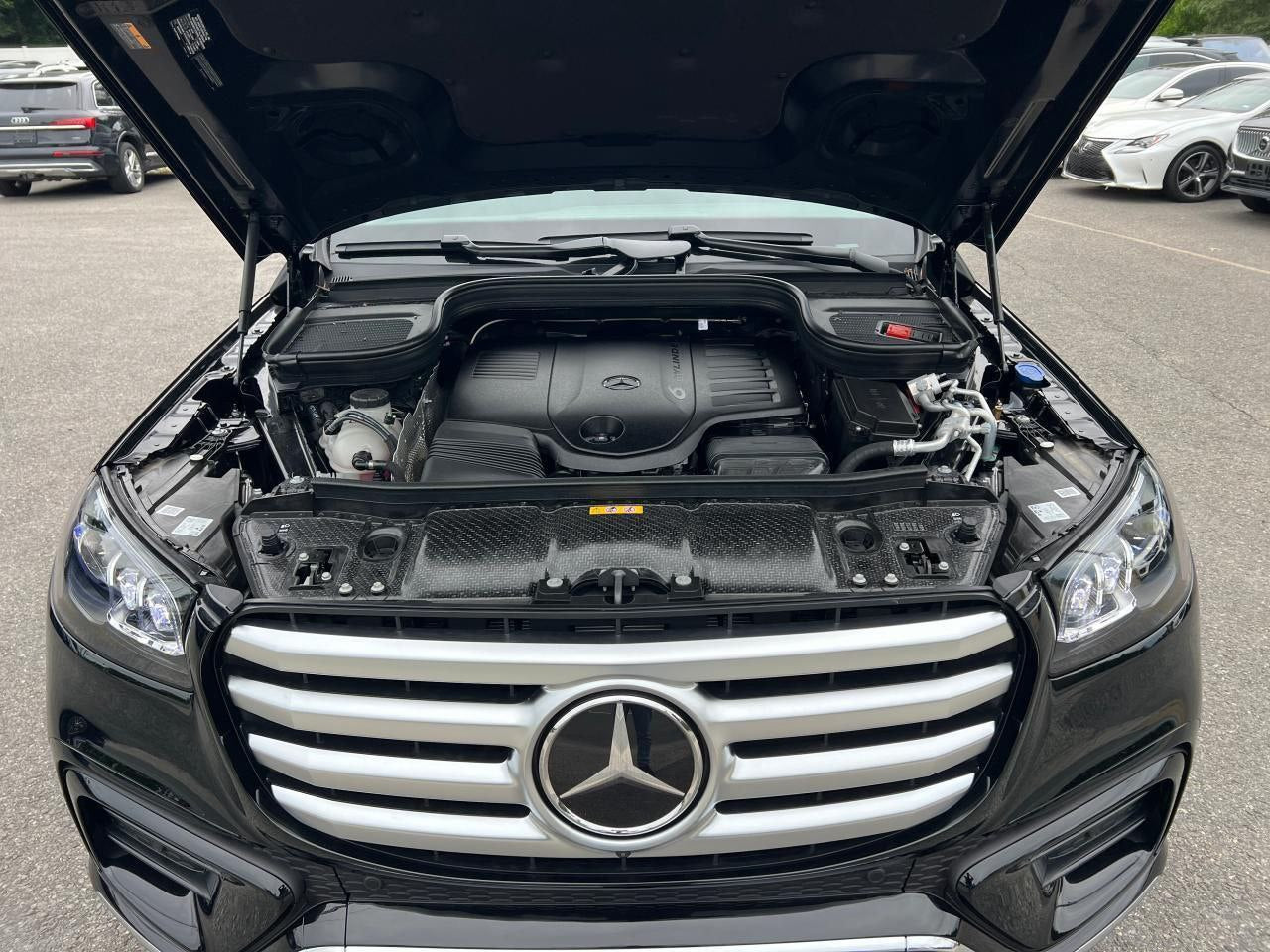 2024 Mercedes-Benz GLS 450 4MATIC | Black | 3.0L AWD | VIN: 4JGFF5KE7RB223406 — photo 3