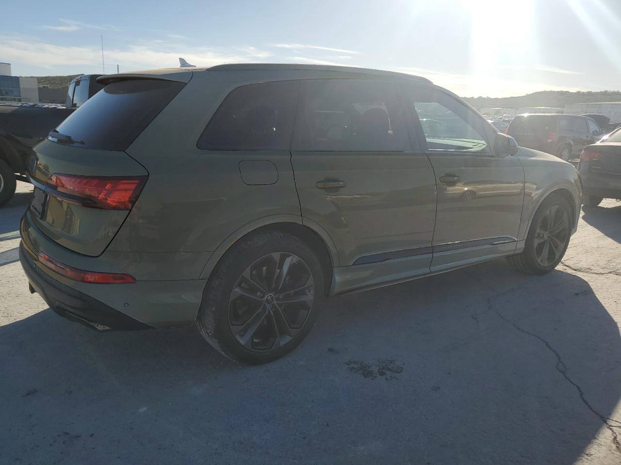 2025 Audi Q7 | Run and Drive | VIN: WA1LCBF75SD020609 — photo 5
